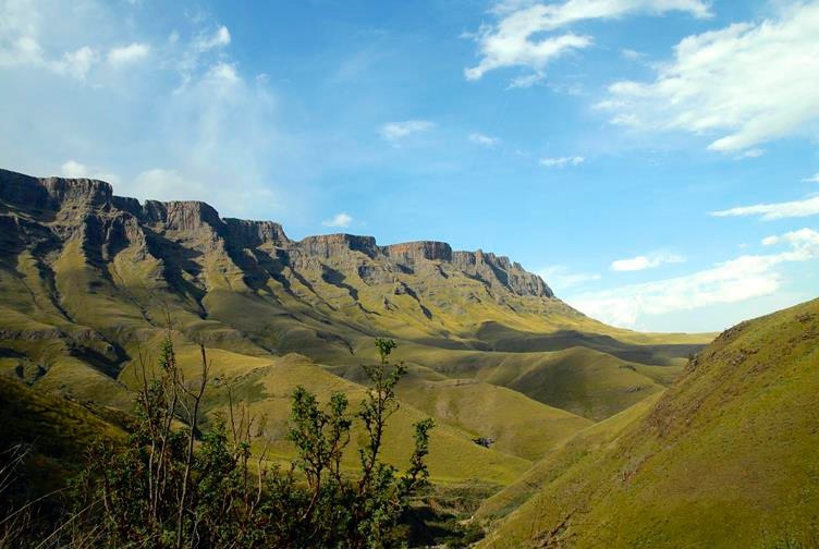 德拉肯斯山，南部非洲

上升到数千英尺 - Drakensberg | Secret World Trip Planner
