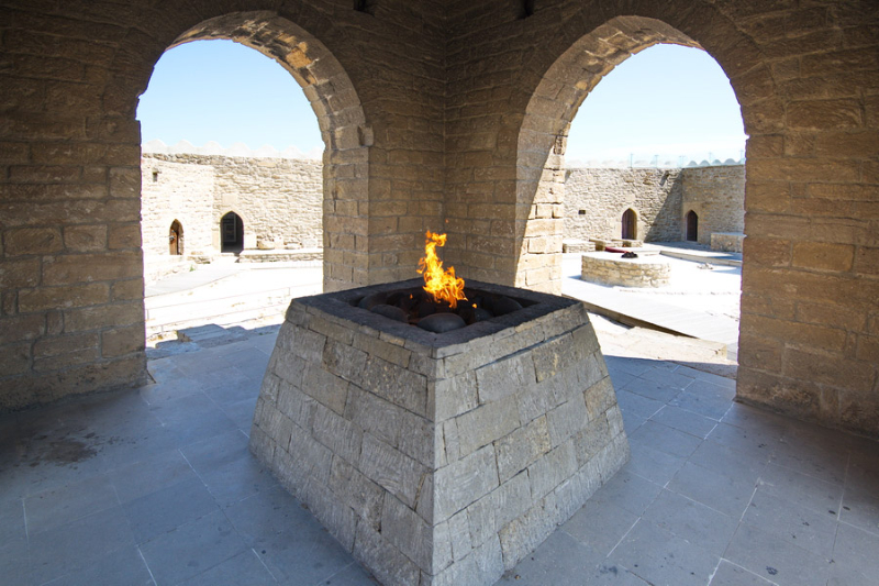 عطشگاهمعبد حریق باکو