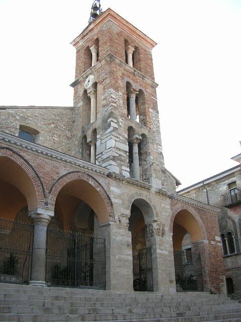 Biserica Sfântul Apostol Petru - Minturno | Secret World Trip Planner