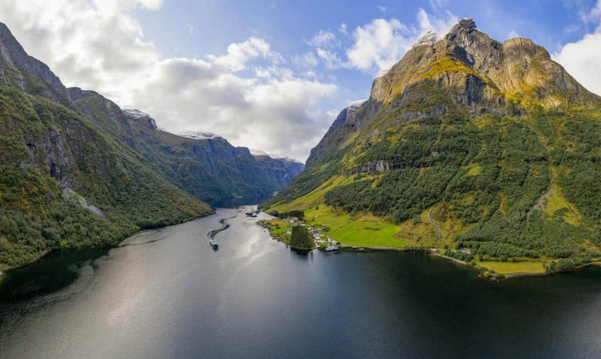 NÆRØYFJORD